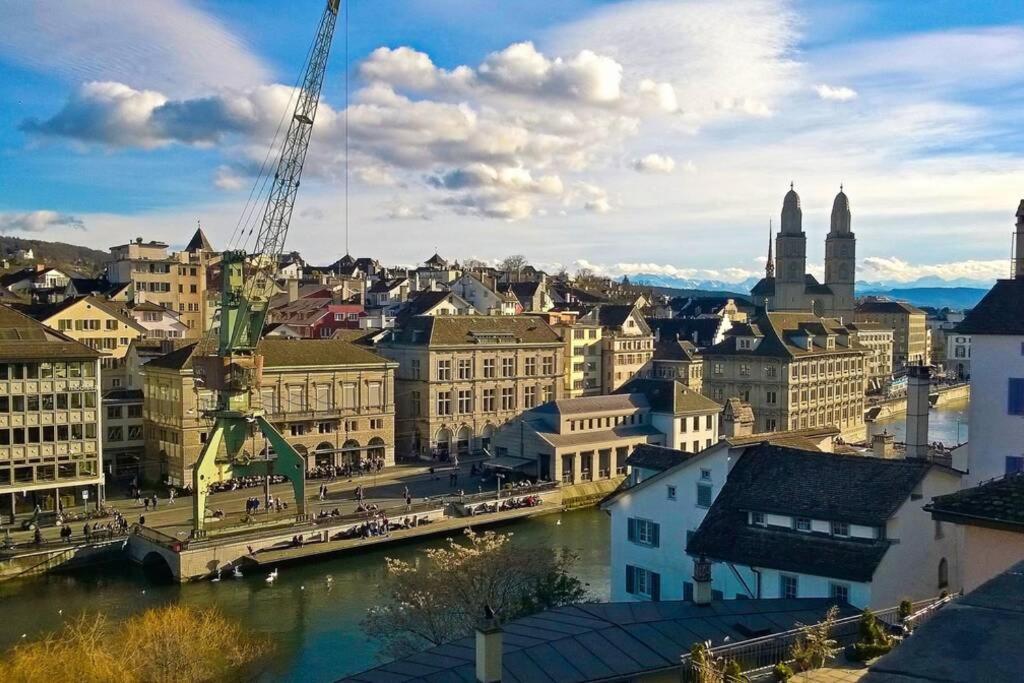 Turicum Apartment Mit Balkon Und Parkplatz Zürich Exteriör bild