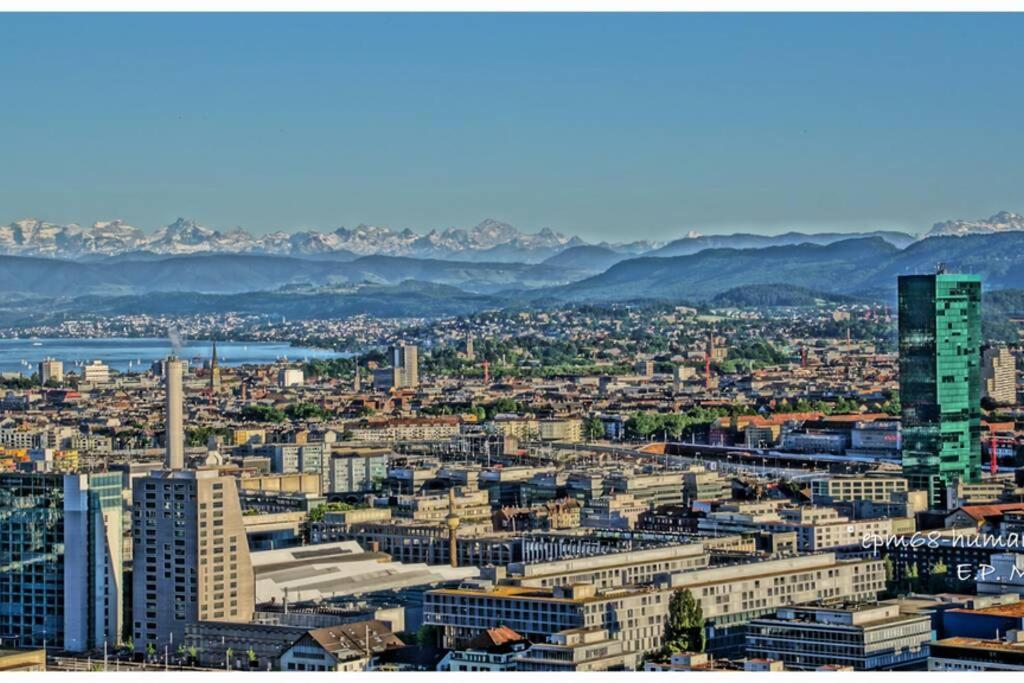 Turicum Apartment Mit Balkon Und Parkplatz Zürich Exteriör bild