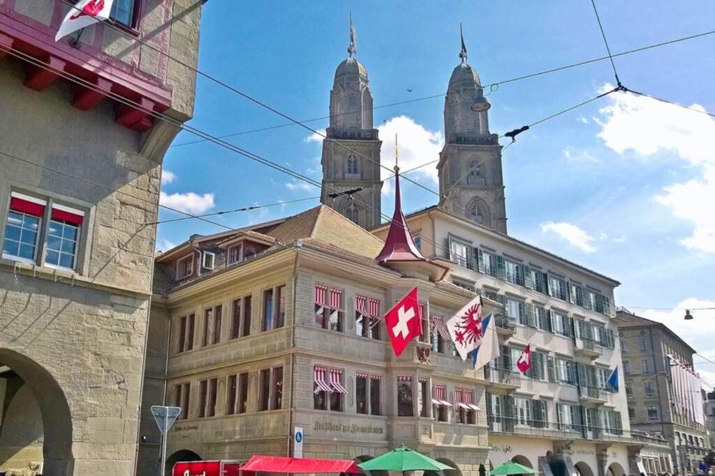 Turicum Apartment Mit Balkon Und Parkplatz Zürich Exteriör bild